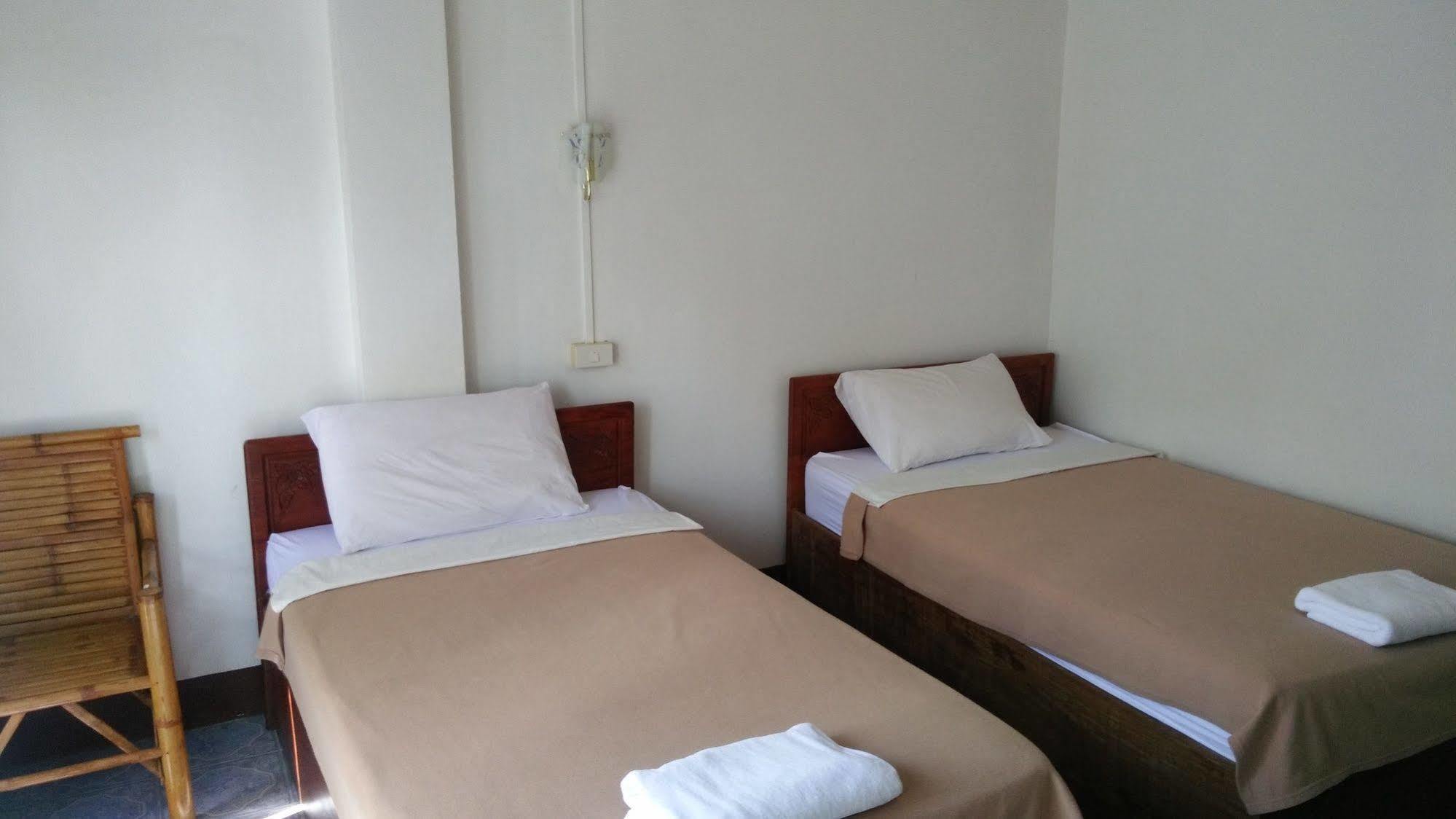 Chanthasom Guesthouse Ban Nongdouang Εξωτερικό φωτογραφία